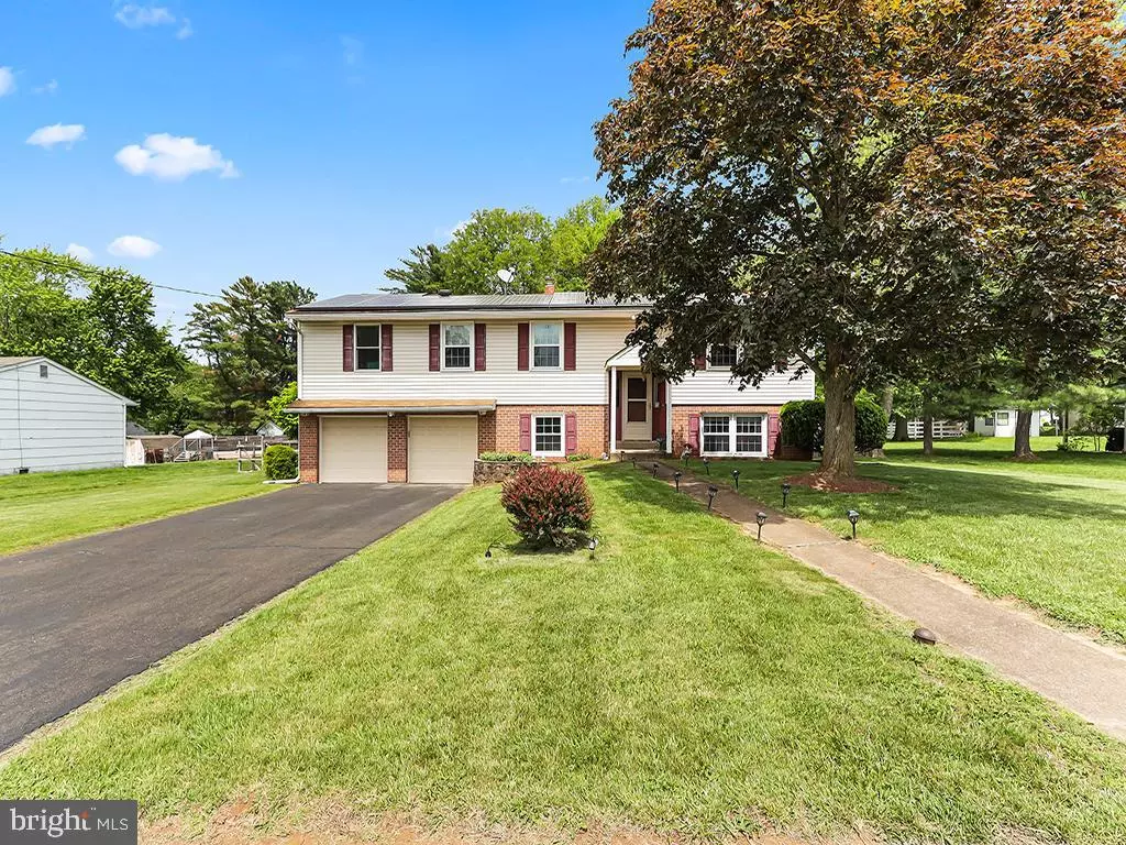 North Wales, PA 19454,201 HUNTER LN