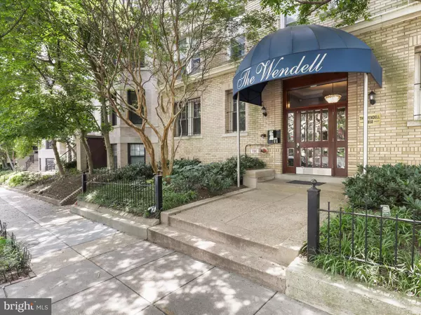 Washington, DC 20009,1858 CALIFORNIA ST NW #33