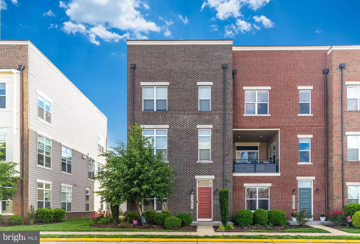 Ashburn, VA 20148,42645 ADEN TER