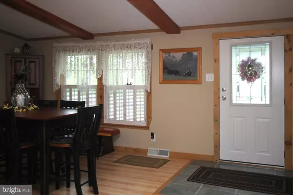 Alexandria, PA 16611,8829 GLENHUR LN