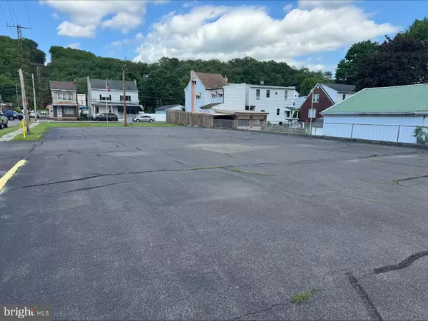 Saint Clair, PA 17970,400 S MILL ST