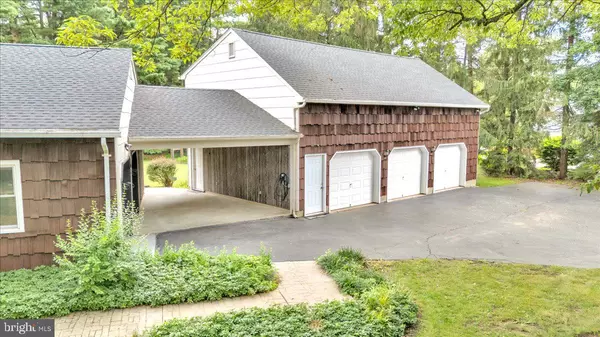 Princeton Junction, NJ 08550,298 N POST RD