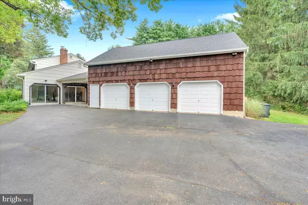 Princeton Junction, NJ 08550,298 N POST RD