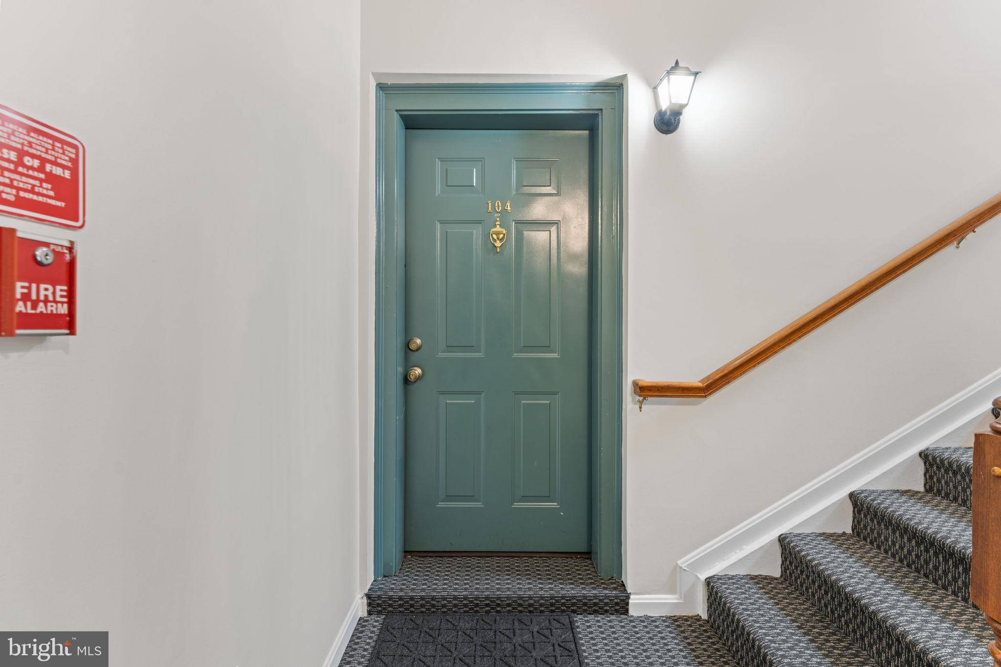Alexandria, VA 22311,4669 LAWTON WAY #104