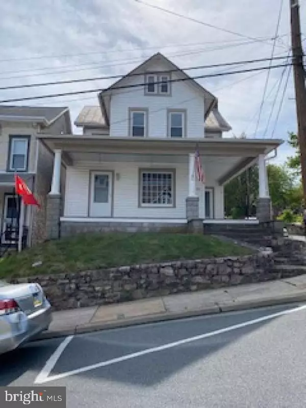 70 CHESTNUT ST,  Mohnton,  PA 19540