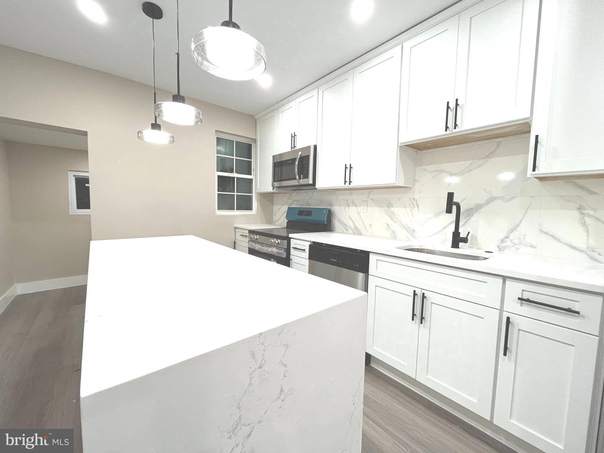 Philadelphia, PA 19134,2263 E CAMBRIA ST