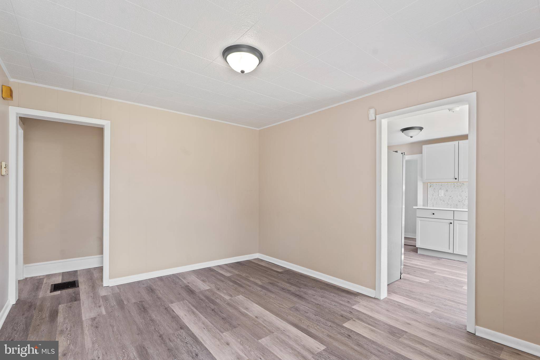 Paulsboro, NJ 08066,311 W WASHINGTON ST