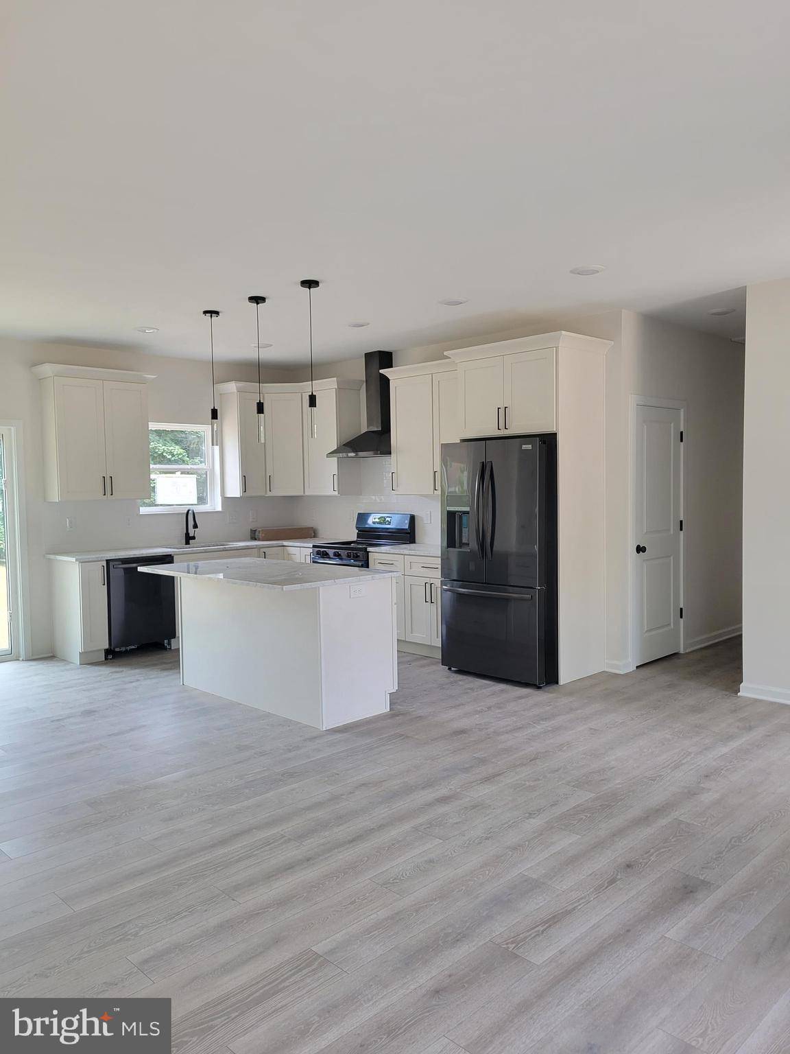 Vineland, NJ 08360,1182 RAE DR
