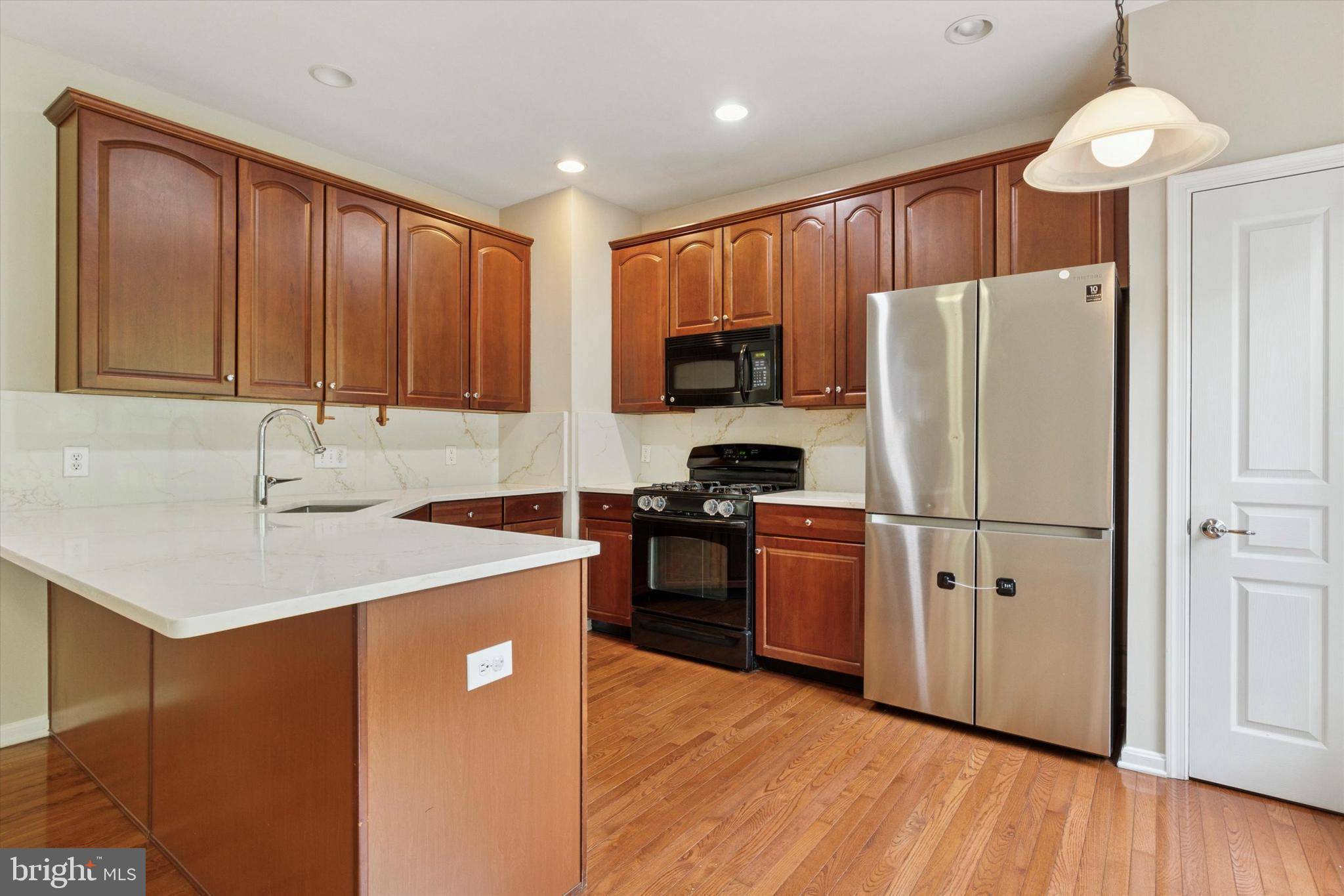 Phoenixville, PA 19460,216 HUDSON DR