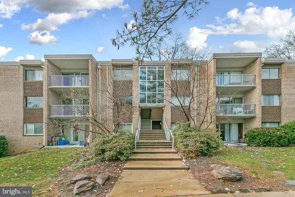 8003 CHANUTE PL #12, Falls Church, VA 22042