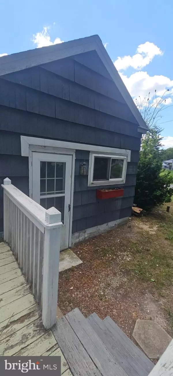 Dagsboro, DE 19939,30292 VINES CREEK RD