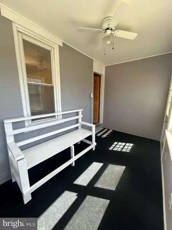 Marcus Hook, PA 19061,4 W 6TH ST