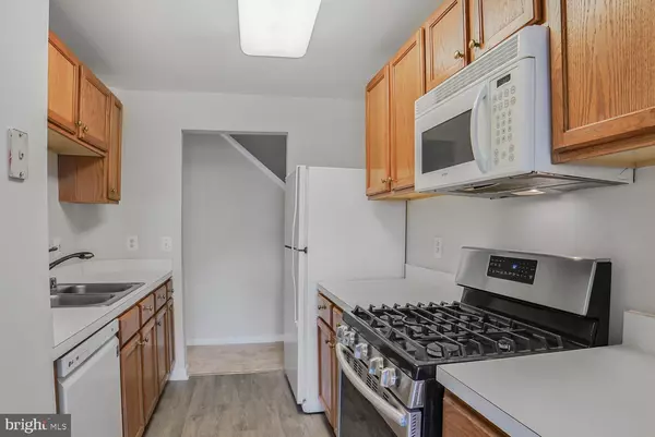 Greenbelt, MD 20770,6510 LAKE PARK DR #2E/201