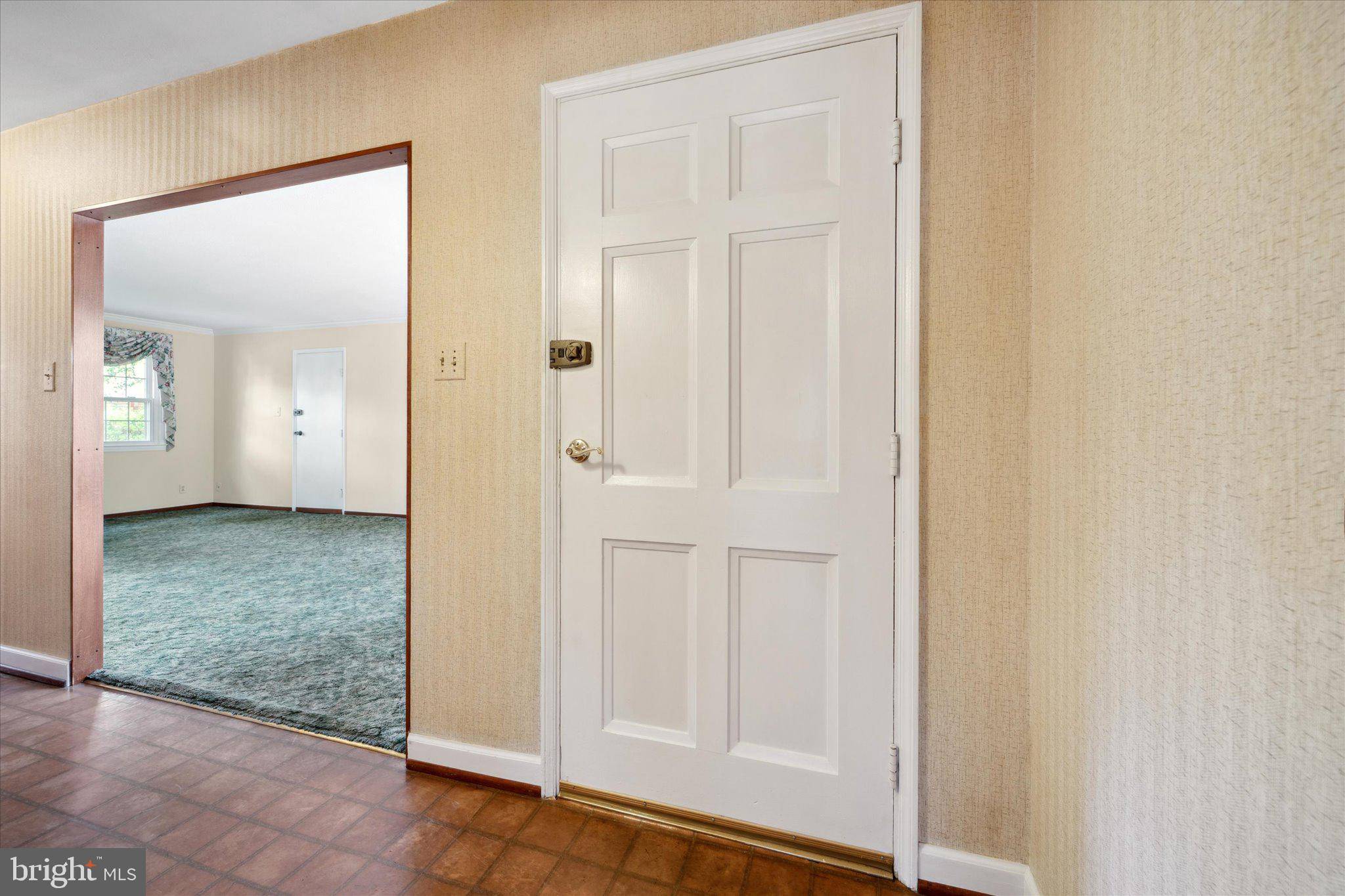 Sterling, VA 20164,210 W BEECH RD