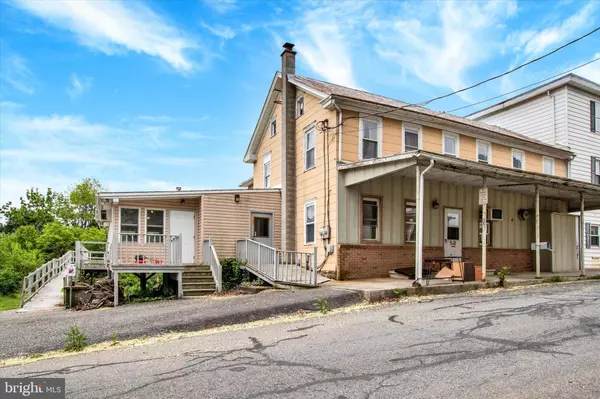 166 TULPEHOCKEN ST, Bernville, PA 19506