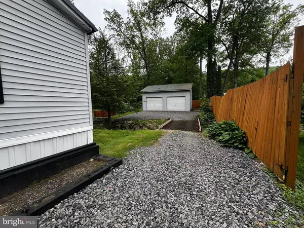 Ashland, PA 17921,6 BASS DR