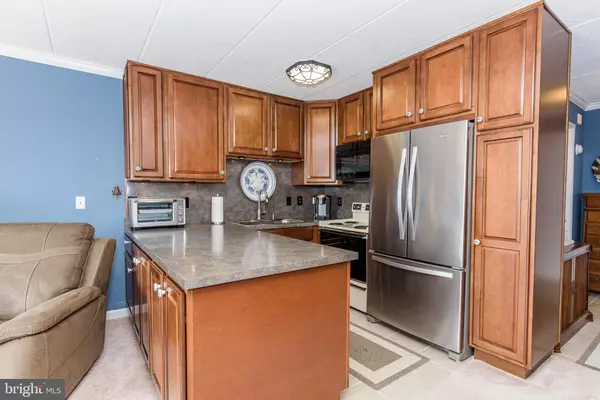 Ocean City, MD 21842,7704 COASTAL HWY #304