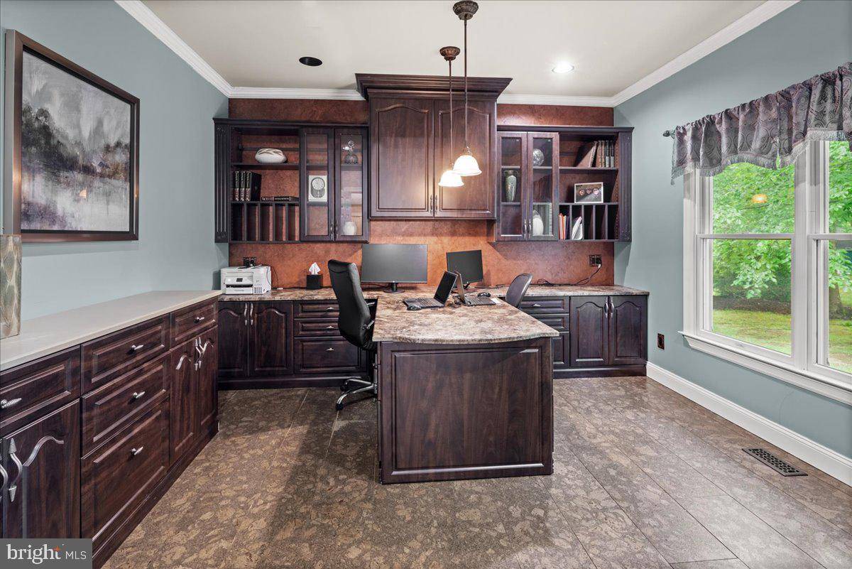 Robbinsville, NJ 08691,19 PICKERING DR