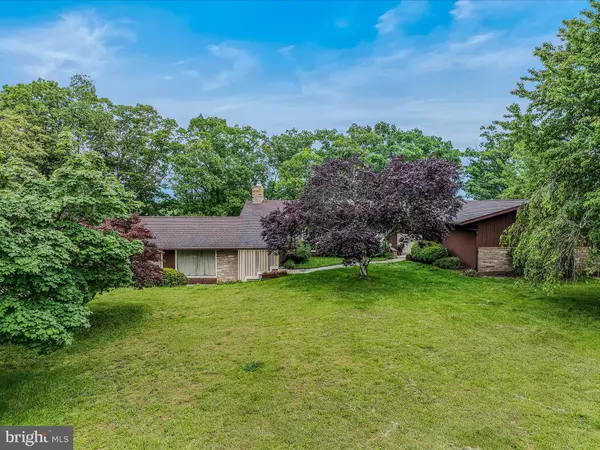 Berkeley Springs, WV 25411,1103 WAUGH RD