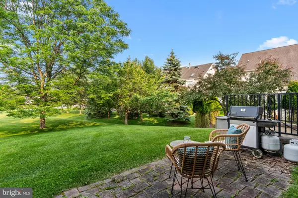 Newtown, PA 18940,8 WARWICK CT