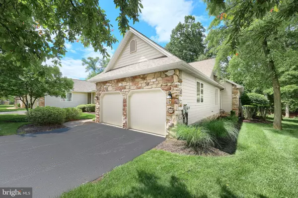 York, PA 17403,2124 TALL OAKS LN