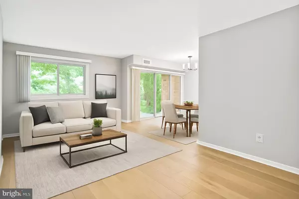Falls Church, VA 22042,8001 CHANUTE PL #5