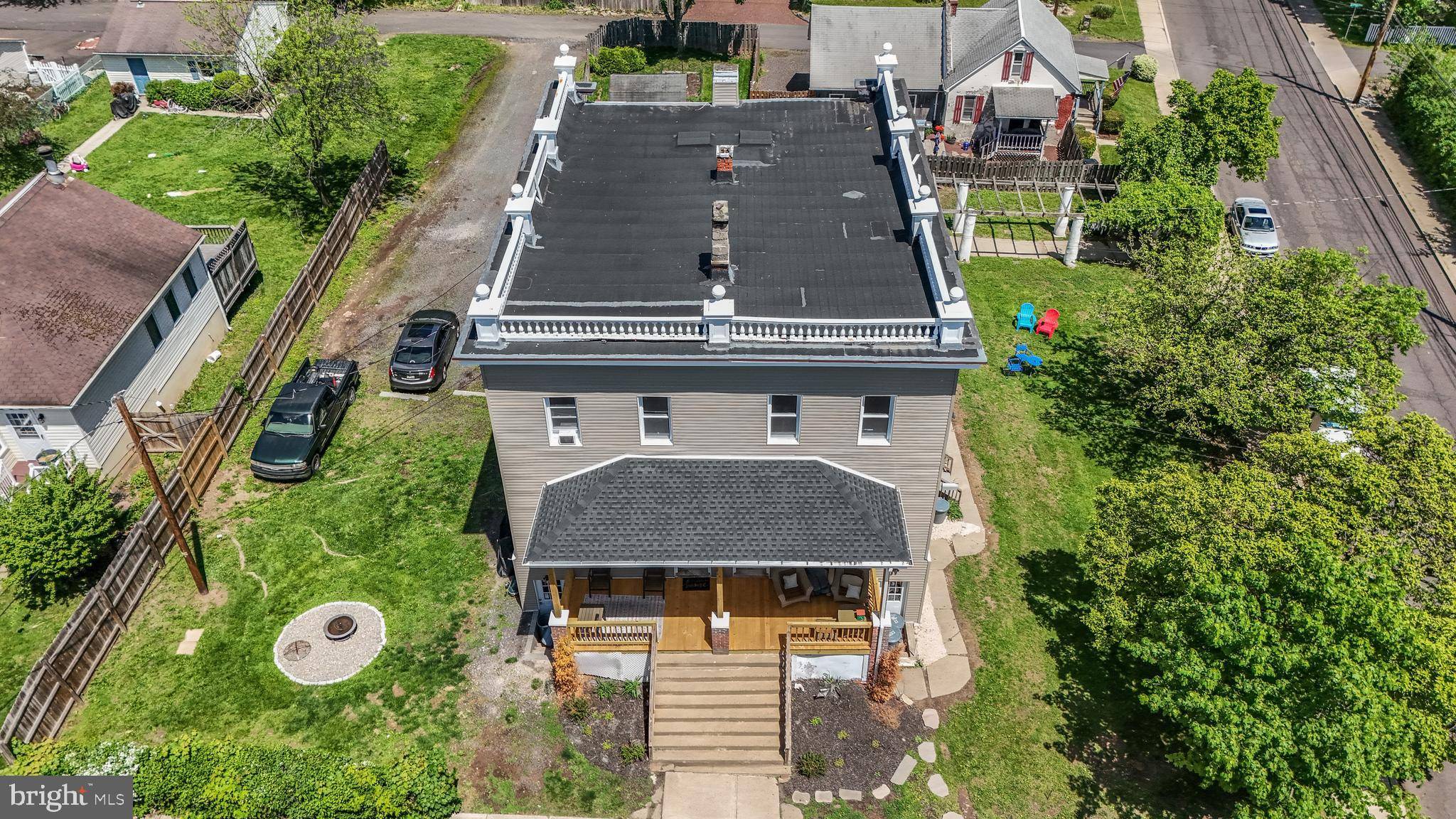 403 WASHINGTON AVE, Sellersville, PA 18960