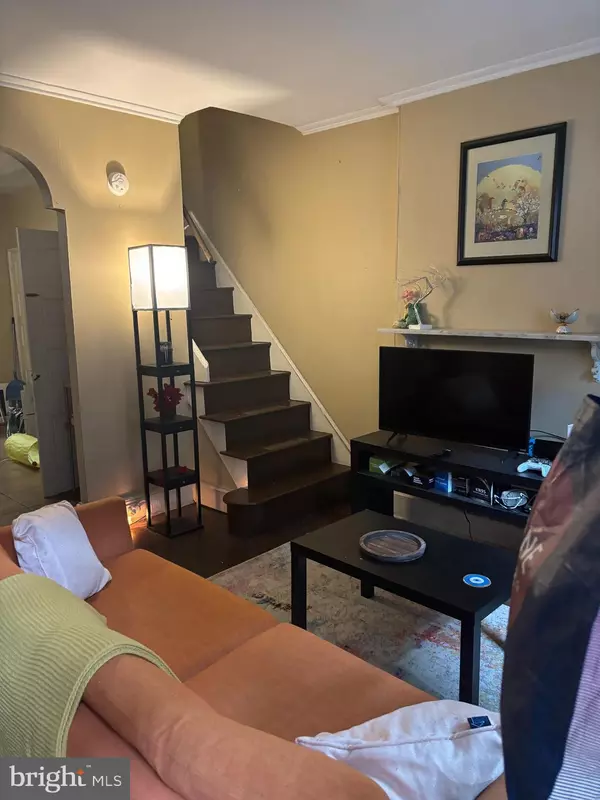 Philadelphia, PA 19102,113 N MOLE ST