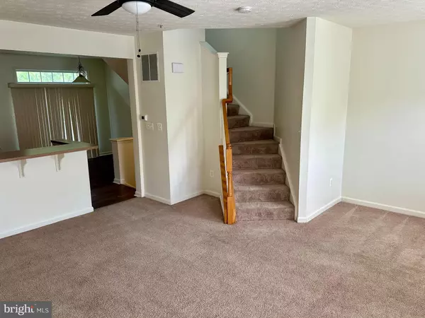 Glen Burnie, MD 21060,7216 MOCKINGBIRD CIR