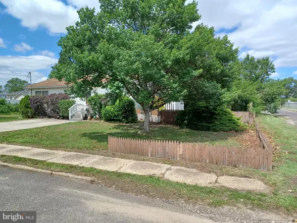 National Park, NJ 08063,623 PITMAN AVE