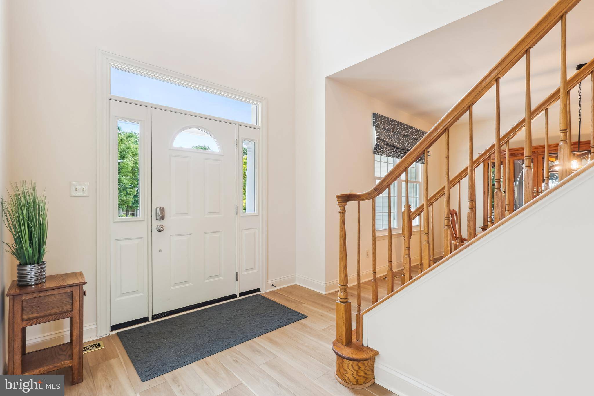 Leesburg, VA 20175,831 MACALISTER DR SE