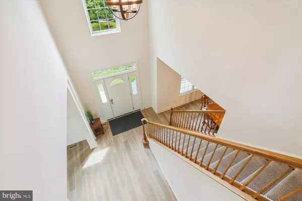 Leesburg, VA 20175,831 MACALISTER DR SE