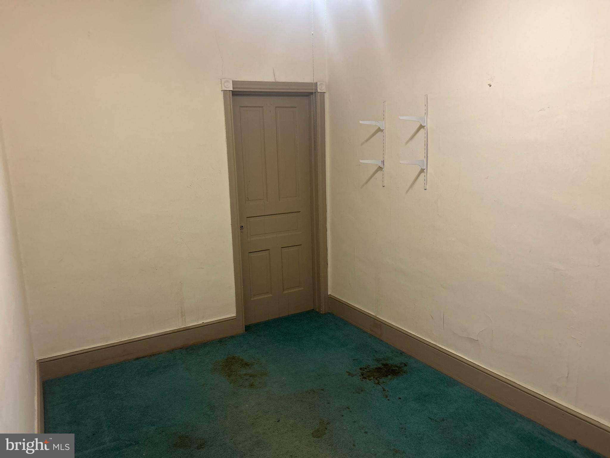 Philadelphia, PA 19148,2334 S WARNOCK ST