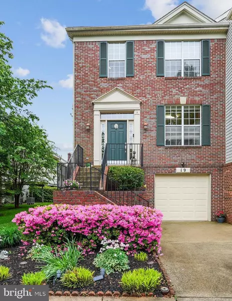 19 VANDERBILT CT, Rockville, MD 20850