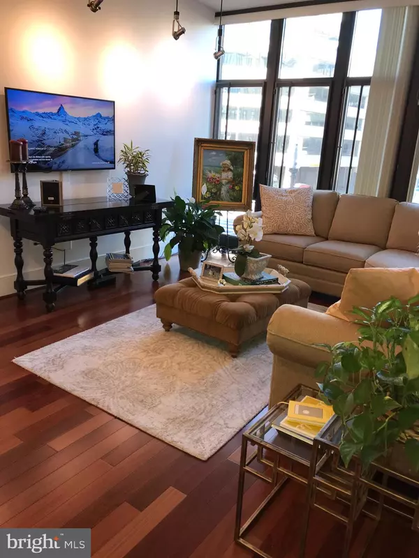 Washington, DC 20015,4301 MILITARY RD NW #208