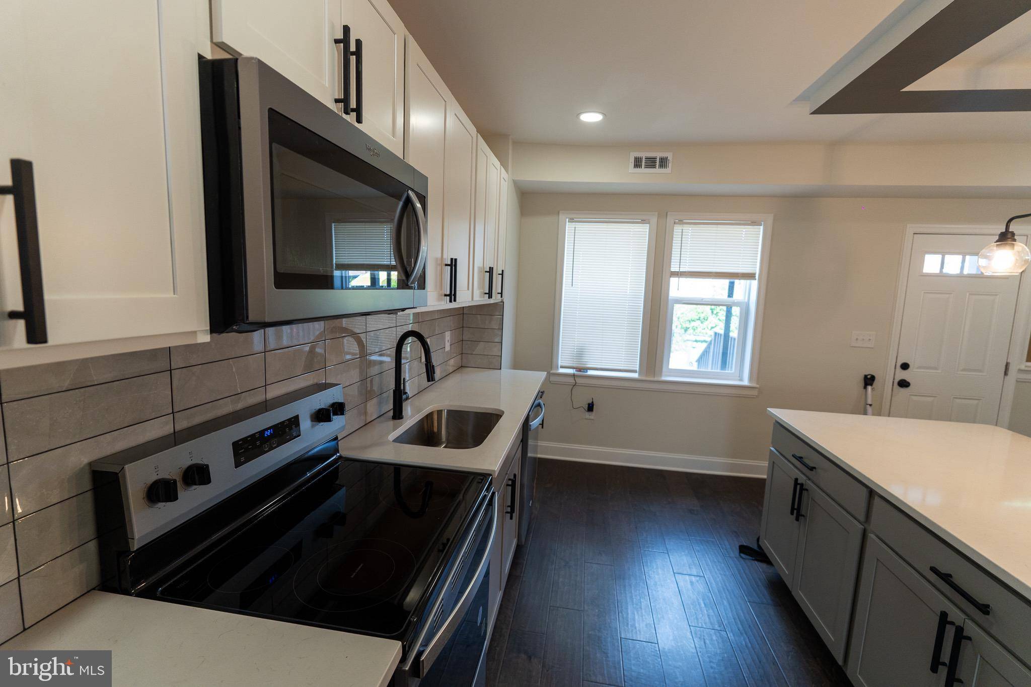 Baltimore, MD 21215,3815 COTTAGE AVE