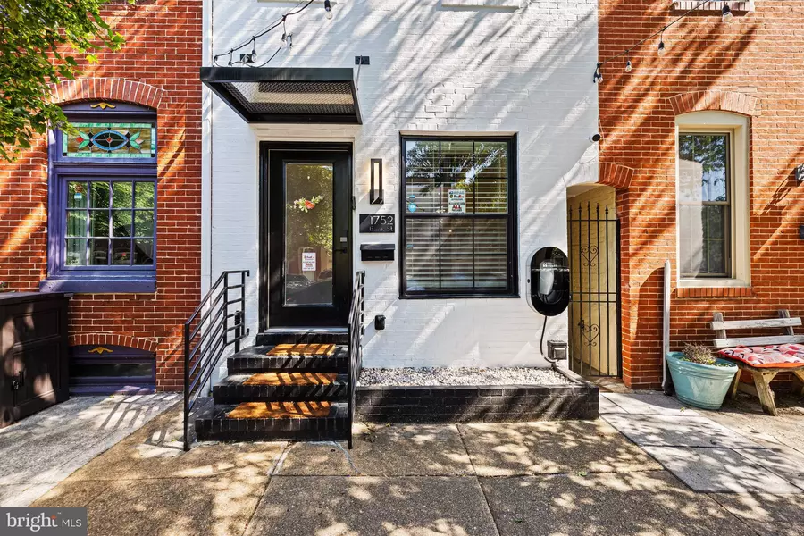 1752 BANK ST, Baltimore, MD 21231