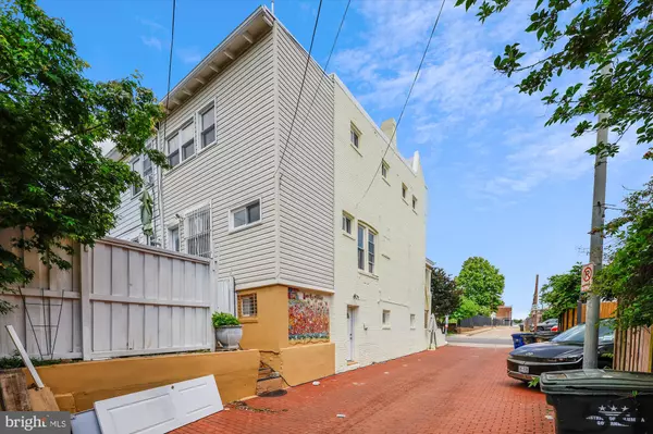 Washington, DC 20002,1706 1ST ST NE