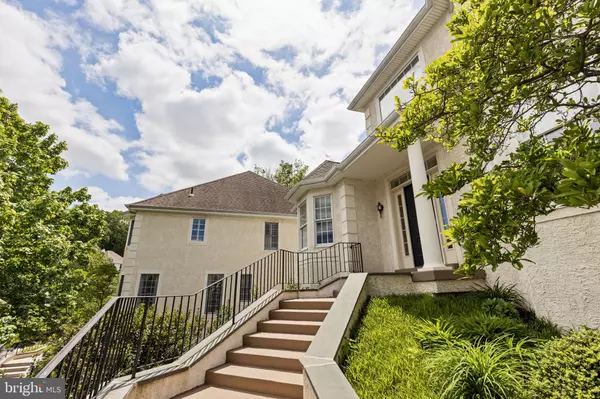 Conshohocken, PA 19428,1015 RIVERVIEW LN