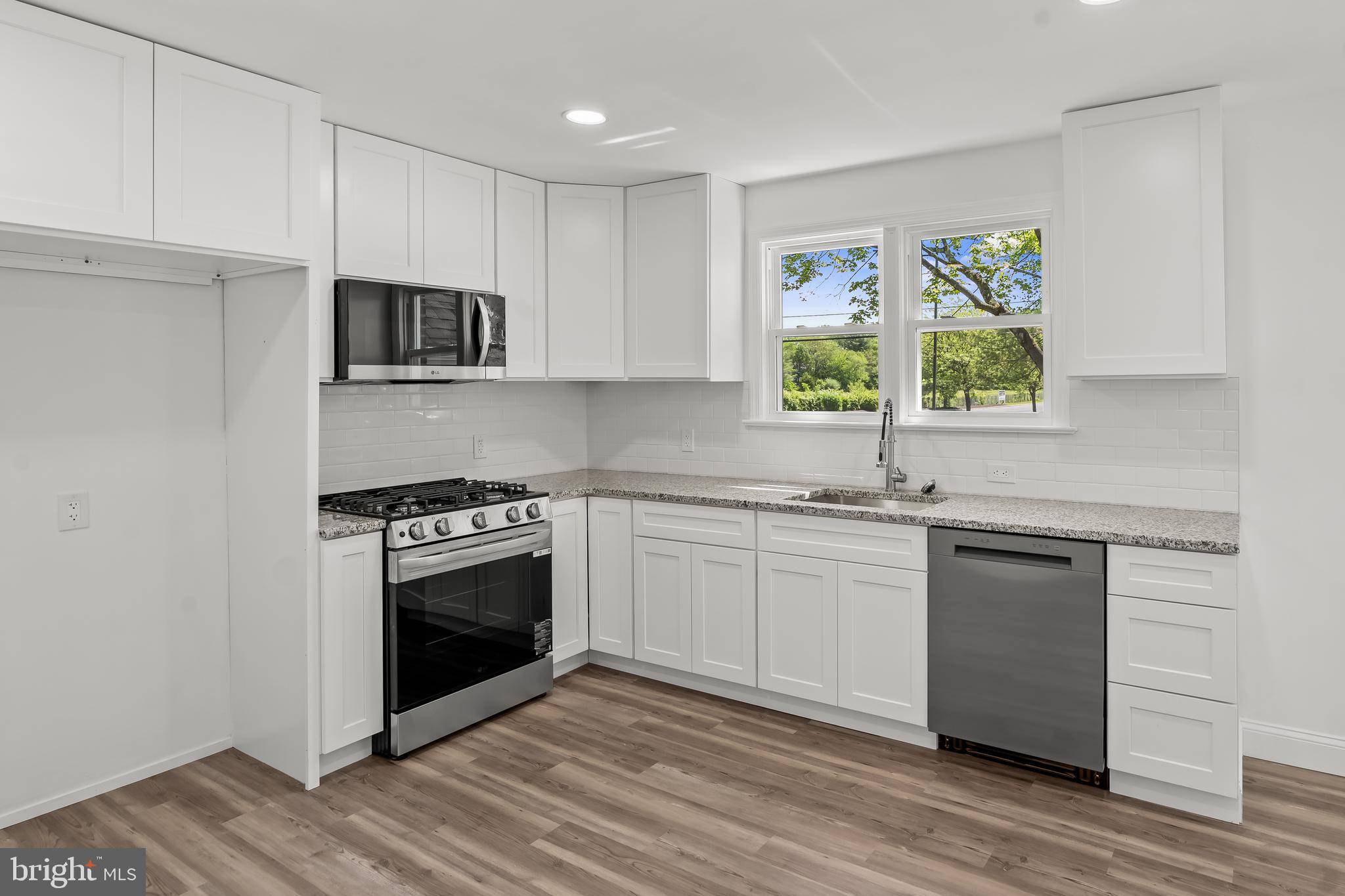 Williamstown, NJ 08094,63 GORDON AVE
