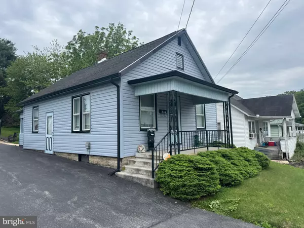 Waynesboro, PA 17268,817 MAPLE STREET