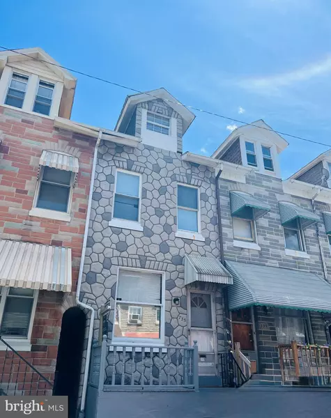 735 LOCUST ST, Reading, PA 19604