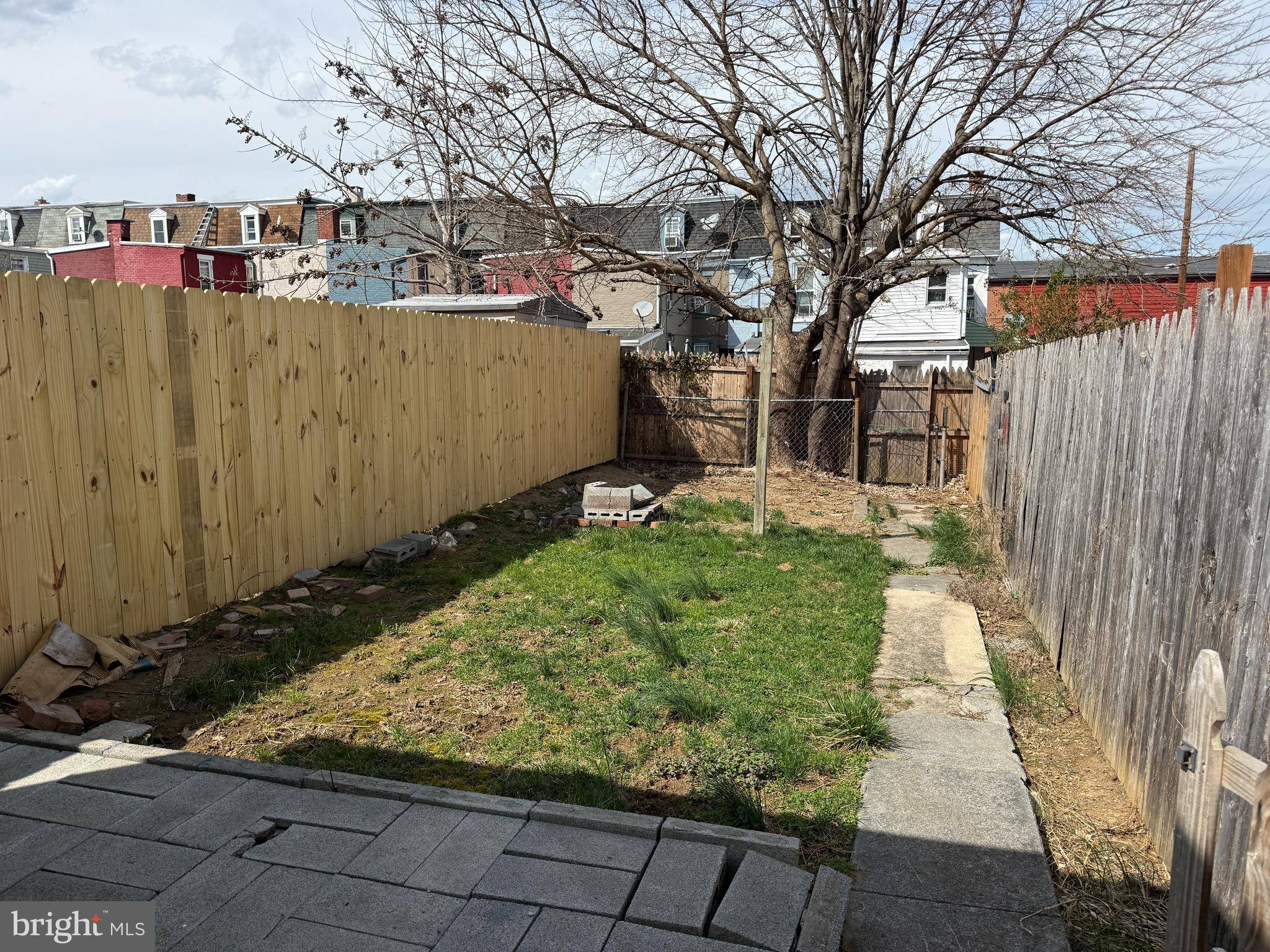 Columbia, PA 17512,923 BLUNSTON ST