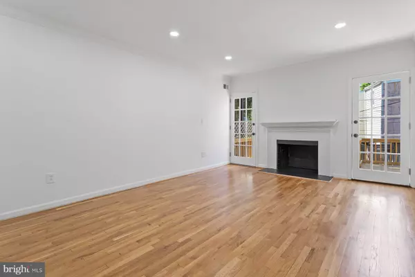 Washington, DC 20003,337 11TH ST SE