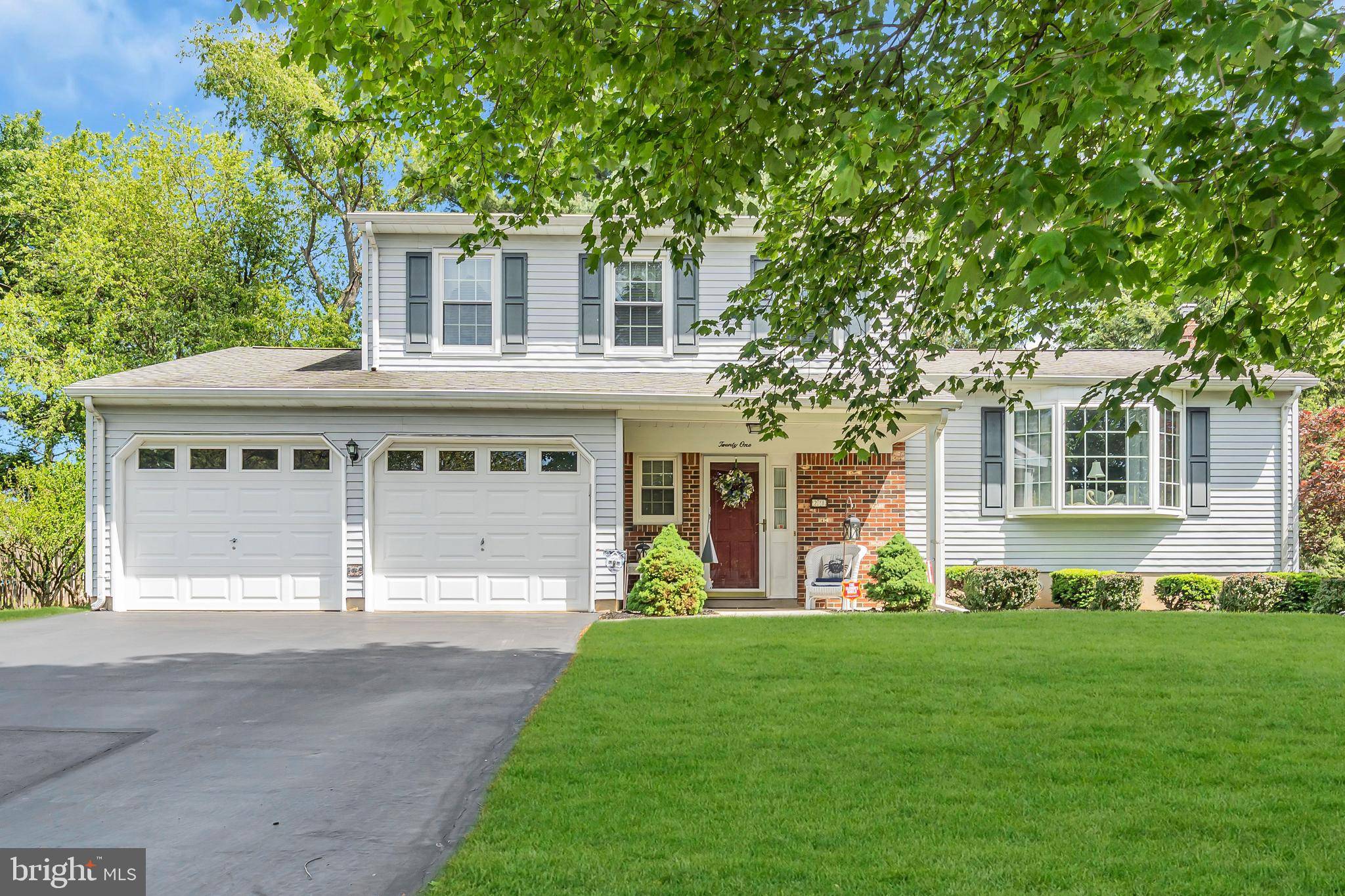 21 KRISTIN WAY, Hamilton, NJ 08690