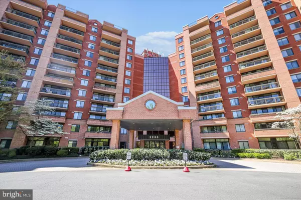2230 GEORGE C MARSHALL DR #228, Falls Church, VA 22043