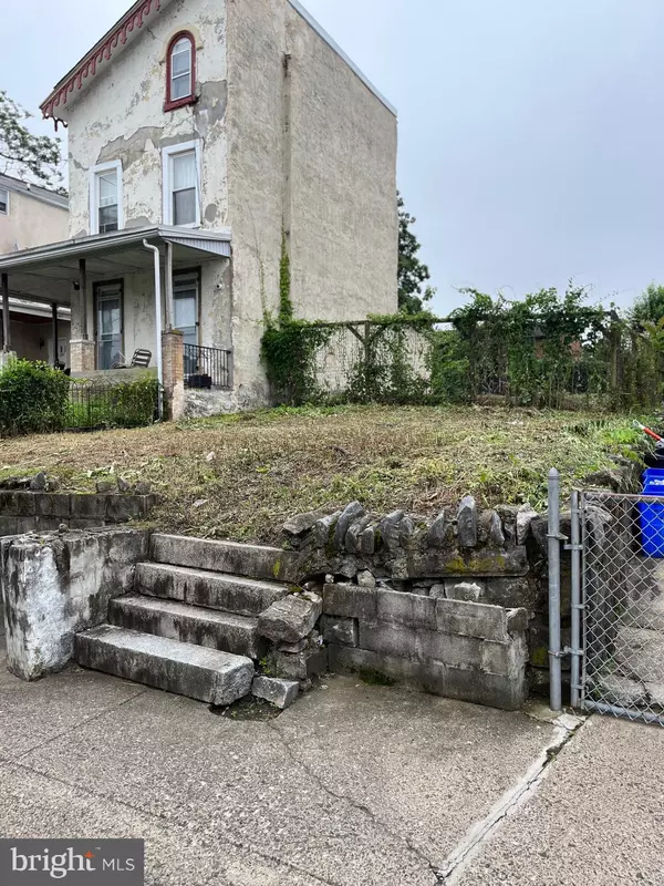 Philadelphia, PA 19131,5322 WYALUSING AVE