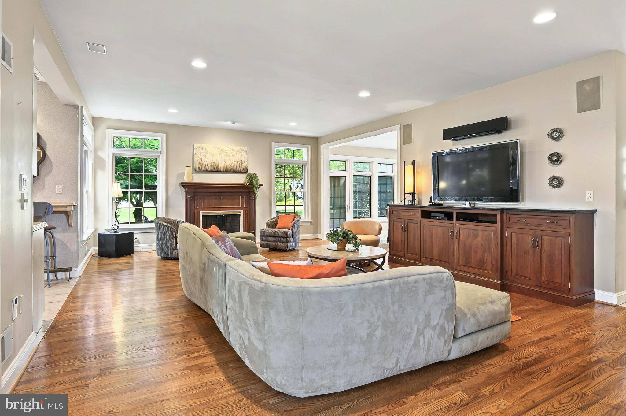 Lititz, PA 17543,826 BENT CREEK DR