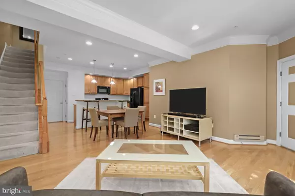 Gaithersburg, MD 20877,614 FROGS LEAP LN #614