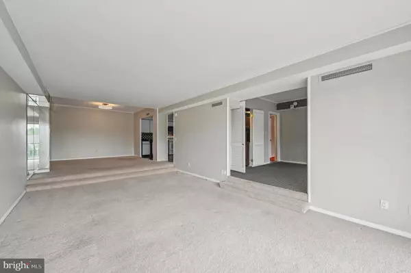 Baltimore, MD 21215,3601 CLARKS LN #424